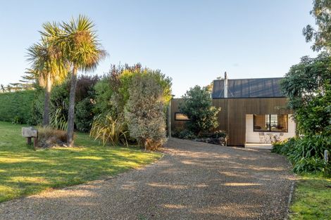 Photo of property in 4 James Drive, Diamond Harbour, Lyttelton, 8971