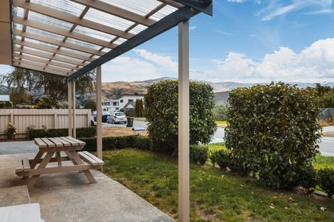 Photo of property in 2 Gavan Street, Cromwell, 9310