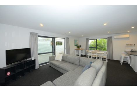 Photo of property in 108 Hills Road, Edgeware, Christchurch, 8013