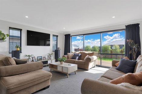 Photo of property in 10 Hapua Lane, Pegasus, 7612