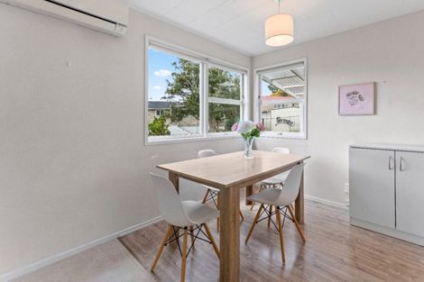 Photo of property in 7 Rainbow Place, Wattle Downs, Auckland, 2103