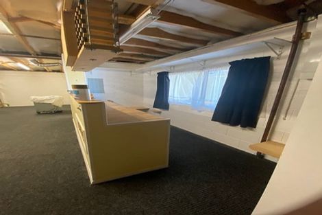 Photo of property in 11 Robin Lane, Browns Bay, Auckland, 0630