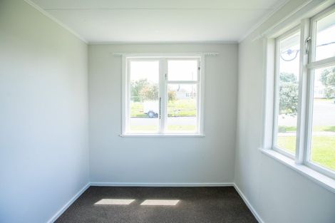 Photo of property in 91 Eversleigh Road, Belmont, Auckland, 0622