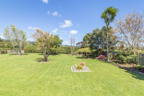 Photo of property in 461 Tararua Road, Levin, 5571
