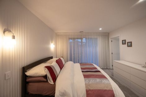 Photo of property in 9 Samuel Place, Terrace End, Palmerston North, 4410