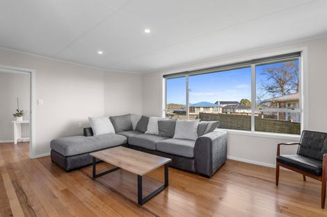 Photo of property in 14 Elliott Crescent, Owhata, Rotorua, 3010