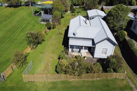 Photo of property in 7 Ruahine Street, Dannevirke, 4930