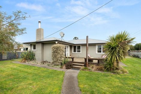 Photo of property in 22 Humphries Street, Greytown, 5712