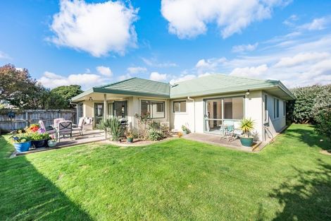 Photo of property in 71 Awatea Avenue, Paraparaumu, 5032