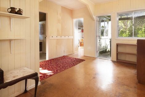 Photo of property in 12 Island View Terrace, Cockle Bay, Auckland, 2014