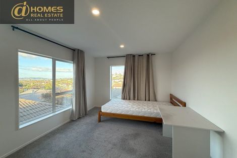 Photo of property in 56a Hogarth Rise, West Harbour, Auckland, 0618