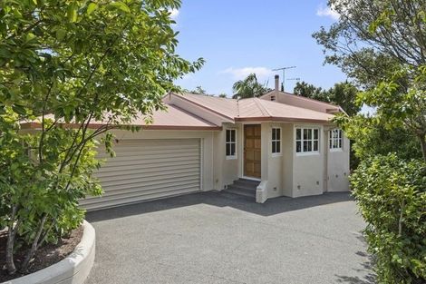 Photo of property in 105 Browns Bay Road, Browns Bay, Auckland, 0630