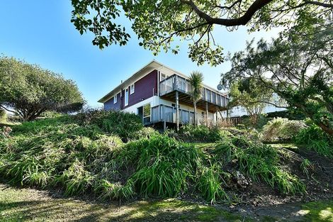 Photo of property in 12 Barker Rise, Northcross, Auckland, 0632