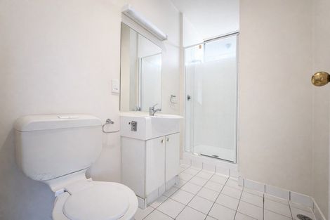 Photo of property in Terrace Tower Apartments, 6d/126 The Terrace, Wellington Central, Wellington, 6011