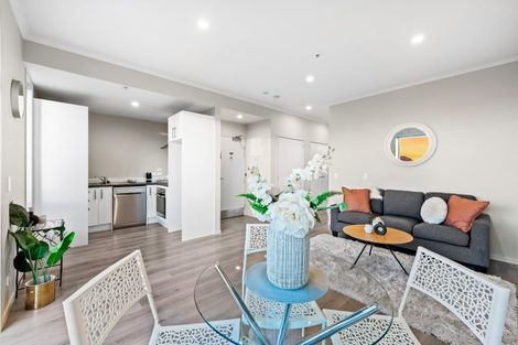 Photo of property in 3/20 Kerewhenua Crescent, Hobsonville, 0616