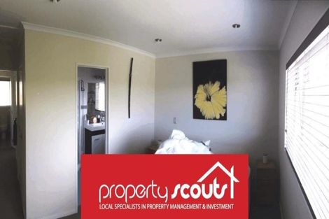 Photo of property in 5a Squirrel Lane, Browns Bay, Auckland, 0630