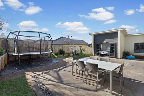 Photo of property in 54 Cairns Crescent, Rototuna, Hamilton, 3210