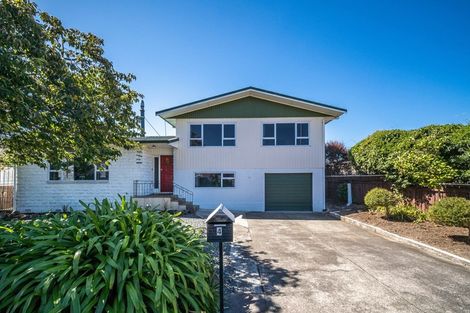 Photo of property in 4 Rosebank Terrace, Stoke, Nelson, 7011