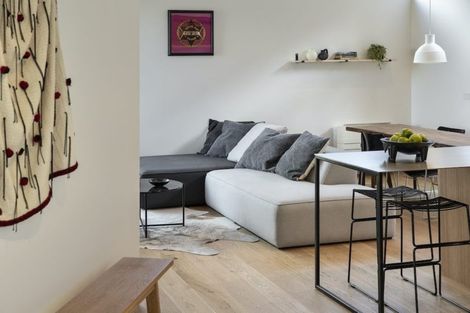 Photo of property in 63 Mcdonnell Road, Arrowtown, 9302