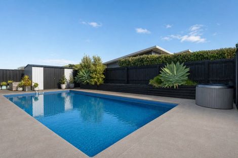 Photo of property in 72 Hamilton Drive, Wainui, Gisborne, 4010