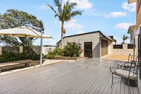 Photo of property in 8 Pounamu Place, Shelly Park, Auckland, 2014