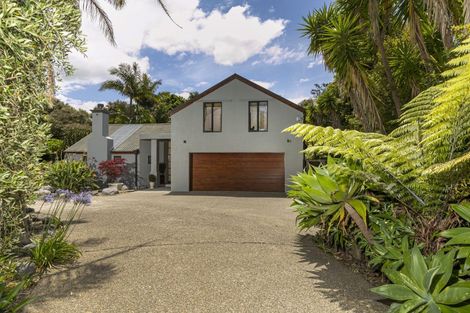 Photo of property in 41 Isobel Road, Greenhithe, Auckland, 0632