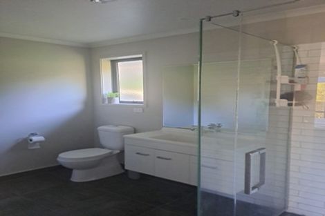 Photo of property in 2 St Julia Court, Helensville, 0800