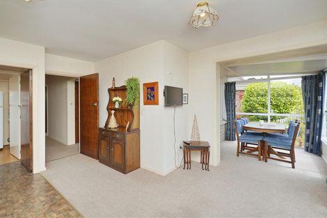 Photo of property in 10 Cheam Street, Dallington, Christchurch, 8061