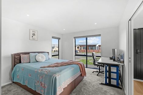 Photo of property in 14 Bill Harvey Drive, Halswell, Christchurch, 8025