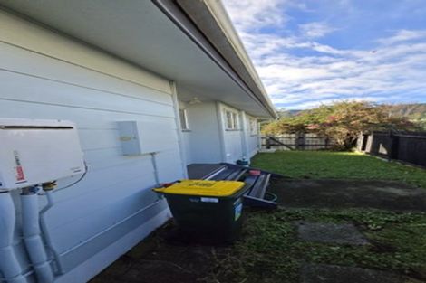 Photo of property in 6a Awamutu Grove, Waiwhetu, Lower Hutt, 5010
