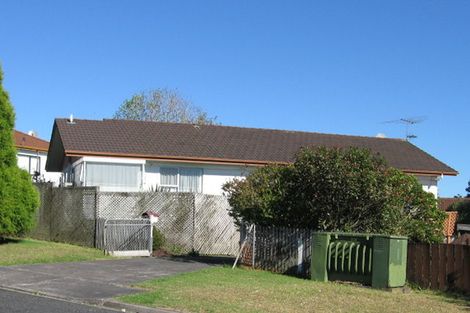 Photo of property in 5 Pahi Place, West Harbour, Auckland, 0618