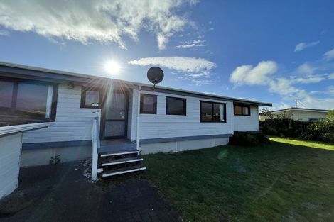 Photo of property in 25 Oratia Street, Waikanae Beach, Waikanae, 5036