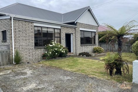 Photo of property in 115 Macandrew Road, South Dunedin, Dunedin, 9012
