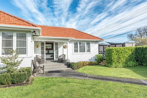 Photo of property in 4 Dickson Crescent, Saint Johns Hill, Whanganui, 4500