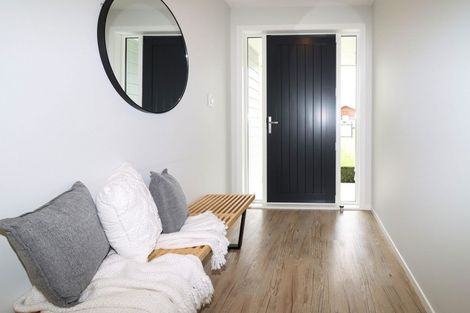 Photo of property in 28 Feist Street, Carterton, 5713