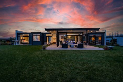 Photo of property in 16 The Fairways, Kinloch, Taupo, 3377