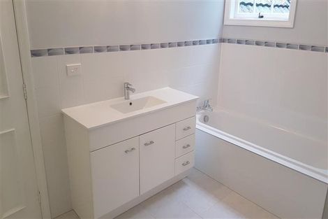 Photo of property in 242 Redoubt Road, Totara Park, Auckland, 2019