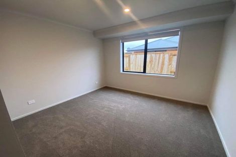 Photo of property in 63 Kaurinui Crescent, One Tree Point, 0118