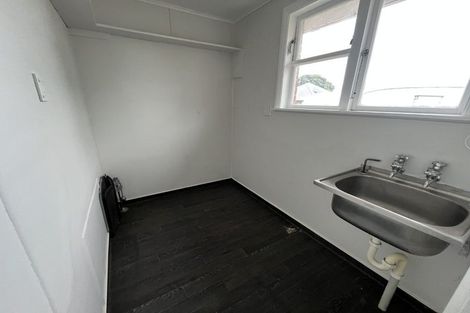 Photo of property in 10 Kauri Street, Gonville, Whanganui, 4501