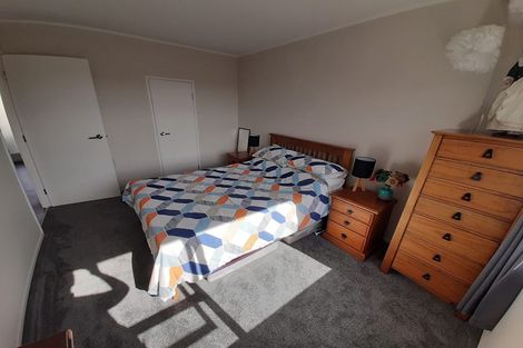 Photo of property in 35 Bayview Road, Bayview, Auckland, 0629