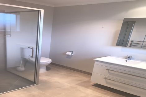 Photo of property in 18 William Andrew Road, Pukekohe, 2120