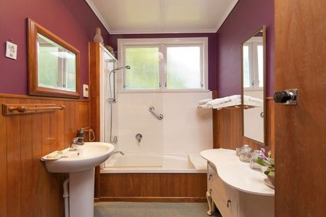 Photo of property in 287 Wairamarama Onewhero Road, Onewhero, Tuakau, 2697