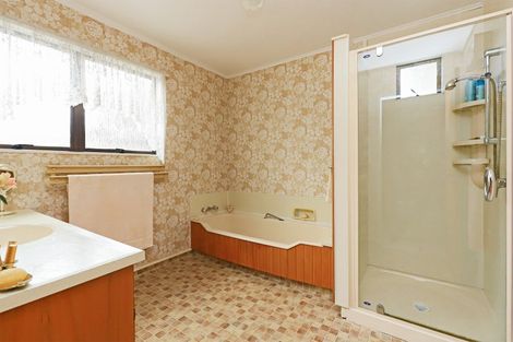 Photo of property in 2/30 Roskilda Crescent, Taradale, Napier, 4112