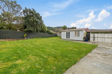 Photo of property in 3 Sellers Grove, Taita, Lower Hutt, 5011