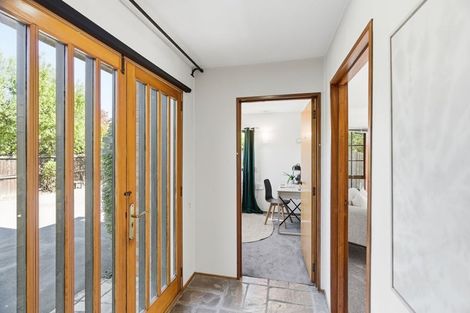 Photo of property in 27 Rubens Place, Burnside, Christchurch, 8053