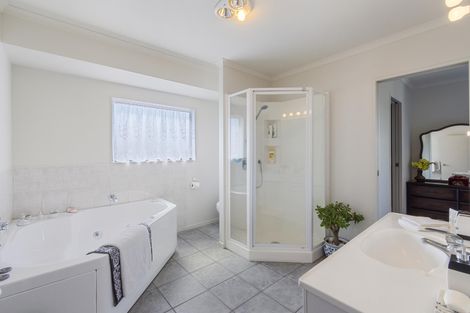 Photo of property in 29 Carnoustie Drive, Wattle Downs, Auckland, 2103
