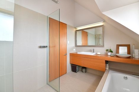 Photo of property in 8 View Road, Campbells Bay, Auckland, 0630