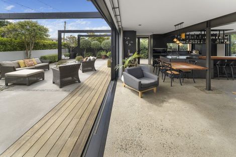 Photo of property in 137 Tasman Street, Nelson, 7010