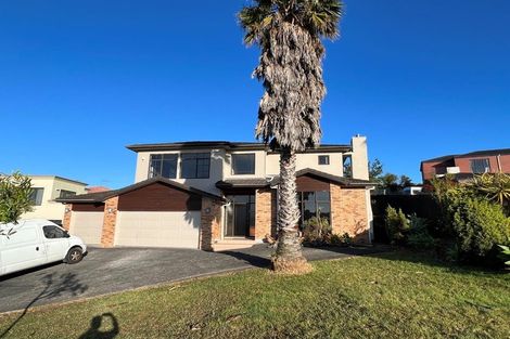 Photo of property in 4 Andara Close, Pinehill, Auckland, 0632