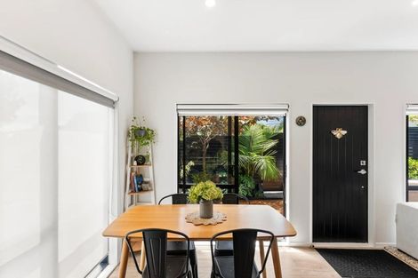 Photo of property in 8a Edgar Pearce Place, Howick, Auckland, 2014